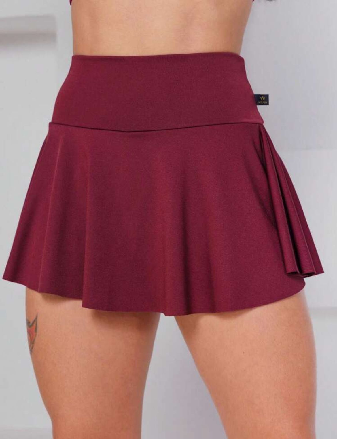 Pollera con short deportiva (varios colores)